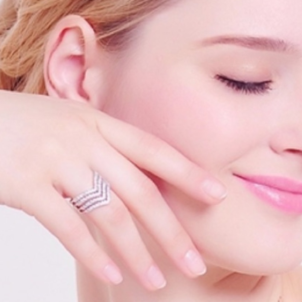 Layered Chevron Ring - Picture 5 of 8